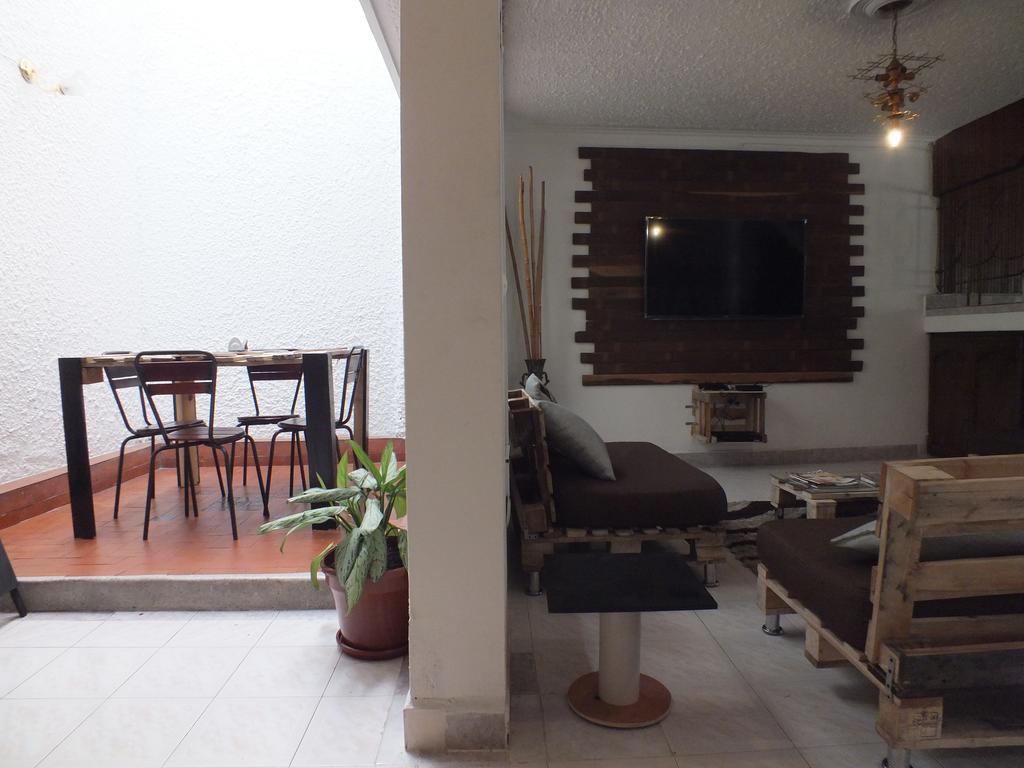 Hostal Casa Paraiso Медельїн Екстер'єр фото
