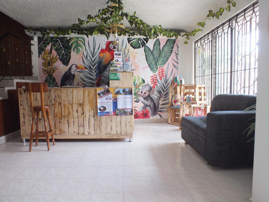 Hostal Casa Paraiso Медельїн Екстер'єр фото