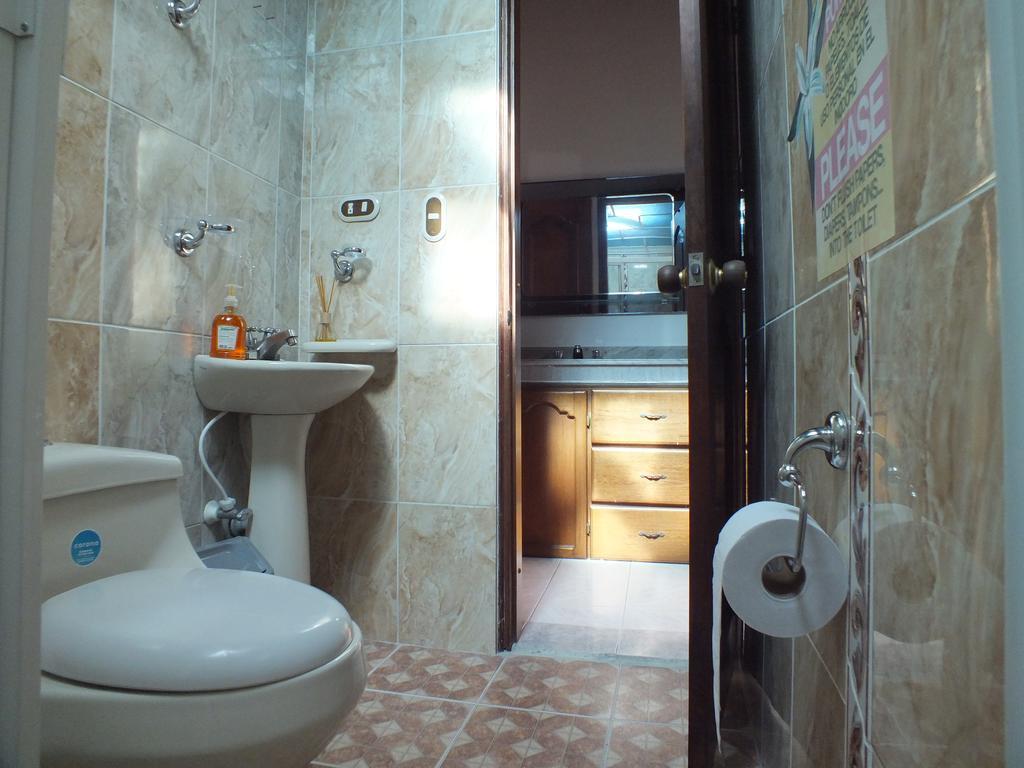 Hostal Casa Paraiso Медельїн Екстер'єр фото