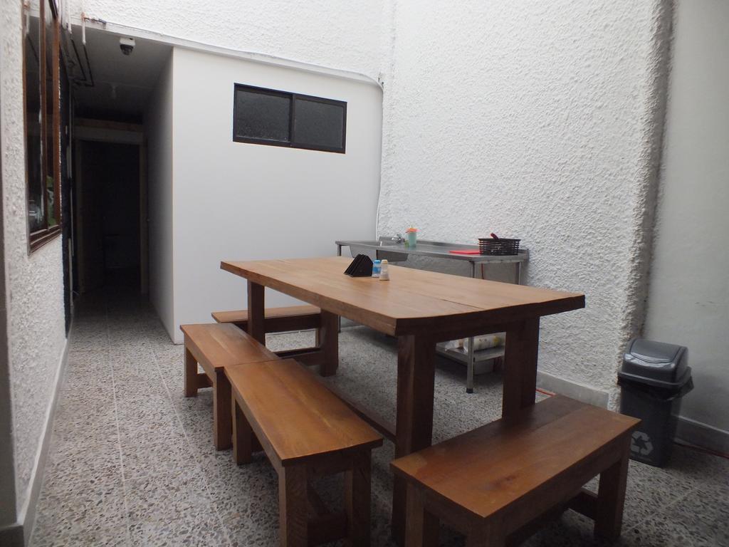 Hostal Casa Paraiso Медельїн Екстер'єр фото